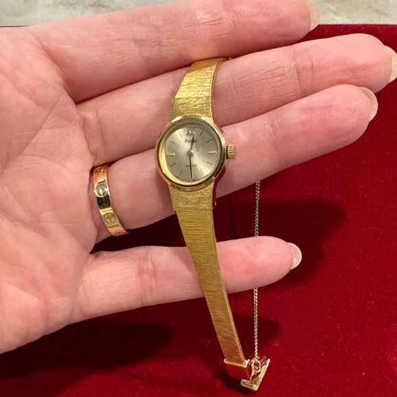 Vintage dainty Gold Watch pulsar Bracelet - Picture 7 of 8